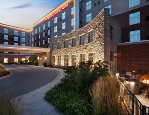 Hampton Inn & Suites Rosemont