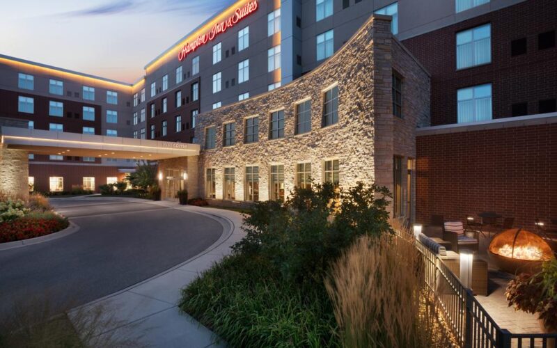 Hampton Inn & Suites Rosemont