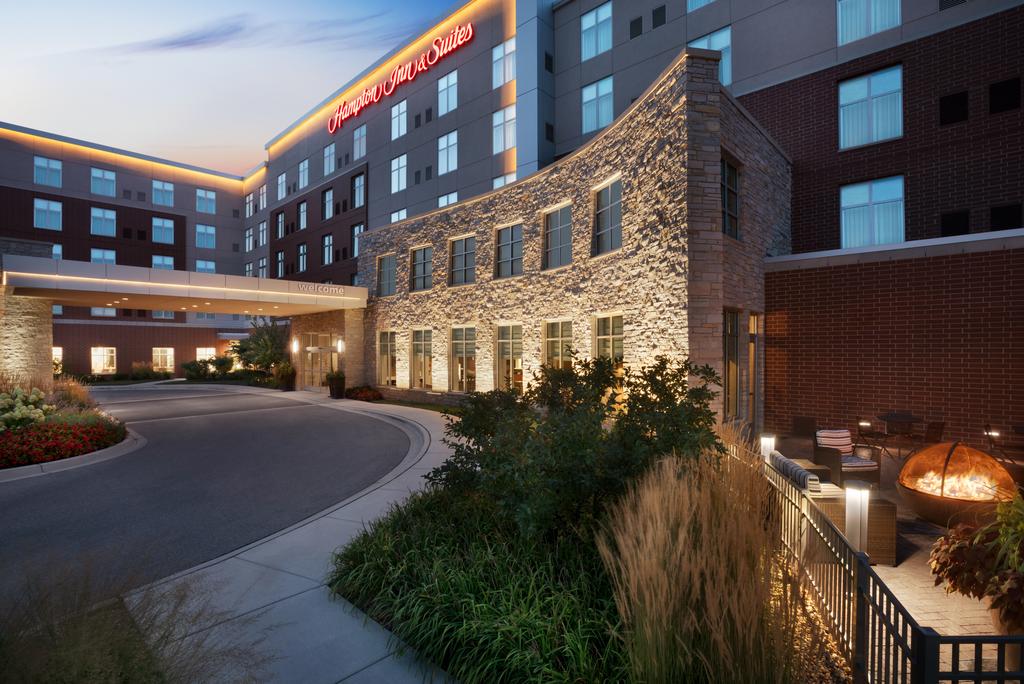 Hampton Inn & Suites Rosemont